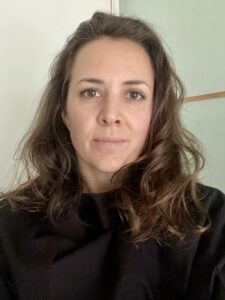 Photo d'un essayage de tissu noir en colorimétrie